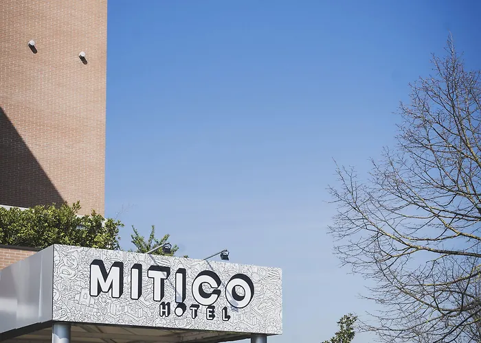 Mitico & Natural מלון